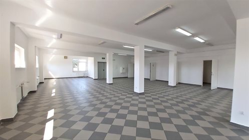 Lokal użytkowy na sprzedaż Parczew, 11 Listopada 206m2 Foto 1
