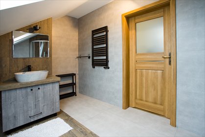 Ludwinów: Dom 247m² + hala 170m² na 25a, idealny na biznes dom Ludwinów