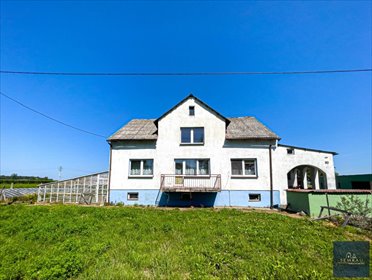Na sprzedaż przestronny dom 183 m² z potencjałem gospodarczym dom Luchowo