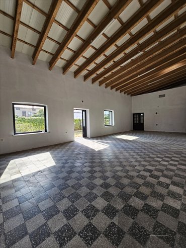 Na sprzedaż przestronny lokal usługowy 260 m² w Wyszogrodzie lokal użytkowy Wyszogród