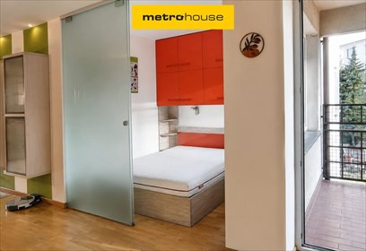 Przestronne 2 pokoje z balkonem - blisko sklepów i szkół mieszkanie Skierniewice, Armii Krajowej