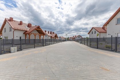 Nowoczesny dom 6 pokoi z panelami fotowoltaicznymi dom Prawdowo