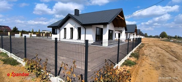 Dom z możliwością własnej adaptacji poddasza w spokojnej okolicy dom Skudzawy