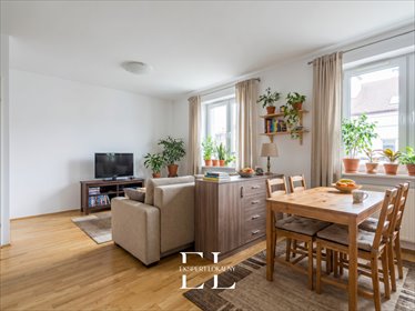 Dwupoziomowe 3-pokojowe mieszkanie z balkonem w Warszawie mieszkanie Warszawa, Pasłęcka