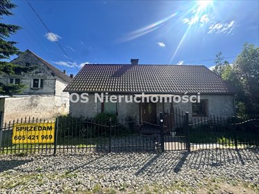 Dom z potencjałem, 76,61 m2, ogród i budynki gospodarcze dom Niedźwiedź