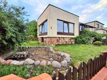 Sprzedam przestronny dom 120 m² z garażem i ogrodem w Gostyniu dom Gostyń