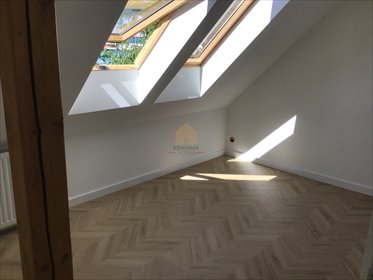 Przestronne poddasze 79 m² z balkonem i potencjałem mieszkanie Jelenia Góra