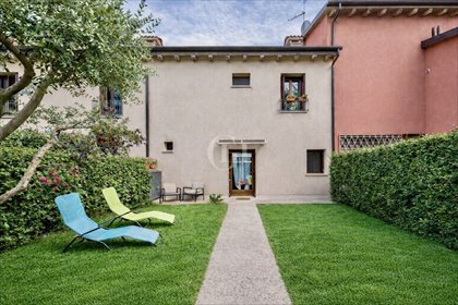 Dom z ogrodem i basenem w Peschiera del Garda dom Peschiera del Garda