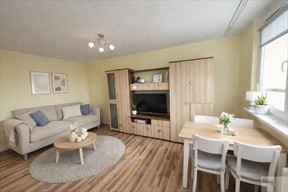 Do sprzedania funkcjonalna kawalerka 27 m² w Chełmie Śląskim mieszkanie Chełm Śląski, Techników
