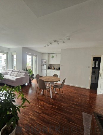 Do sprzedania przestronne 2-pokojowe mieszkanie 56 m² z balkonem w Ząbkach mieszkanie Ząbki, Skrajna