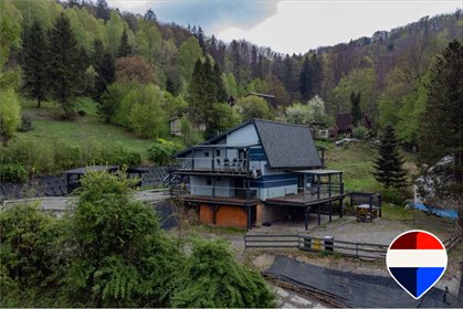 Atrakcyjny obiekt pod inwestycję w Ustroniu, 247 m2 lokal użytkowy Ustroń, Wczasowa