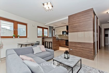 Wynajmę nowoczesny 80m2 apartament z balkonem i garażem mieszkanie Warszawa, Śródmieście Mirów, Wronia