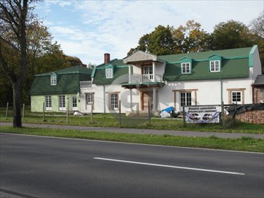 Stylizowany dwór z bazą noclegową i restauracją (840 m²) dom Dobiegniew