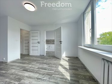 Słoneczna kawalerka z widną kuchnią i komórką
 mieszkanie Łódź, Bałuty, Julianowska