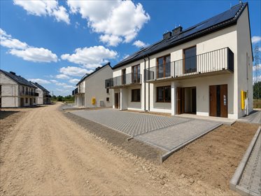 Sprzedam 3-pokojowe mieszkanie z dużym ogrodem 140 m² w Zaczerniu mieszkanie Zaczernie