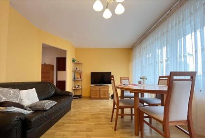 Przestronne 3-pokojowe mieszkanie z balkonem i piwnicą mieszkanie Płock, Szarych Szeregów