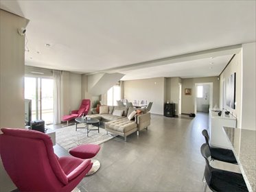 Na sprzedaż przestronne mieszkanie 128 m² z tarasem i widokiem na morze dom Villamartin, Costa Blanca