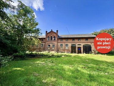 Zabytkowy dom z stajnią - potencjał na 265 m² poddasza dom Breesen / Schwandt, Meklemburgia-Pomorze Przednie