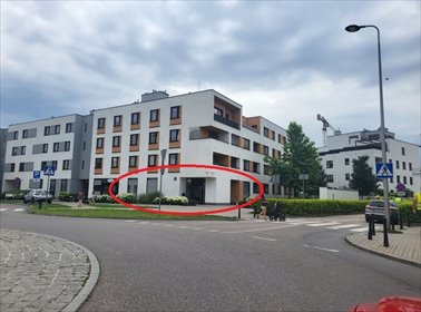 Na wynajem przestronny lokal usługowy 113 m² z witrynami lokal użytkowy Warszawa, Pohulanka