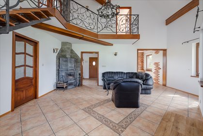 Dom 115 m² z ogrodem i jeziorami - idealny dla rodzin. dom Sitno