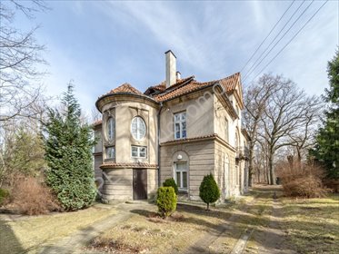 Wyjątkowa willa z potencjałem na cele mieszkalne i usługowe dom Grodzisk Mazowiecki