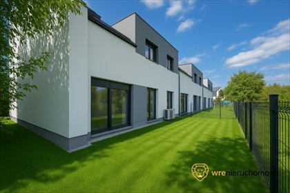 Nowoczesny dom 114 m2 z ogródkiem, energooszczędny, blisko Wrocławia dom Iwiny, Słoneczna