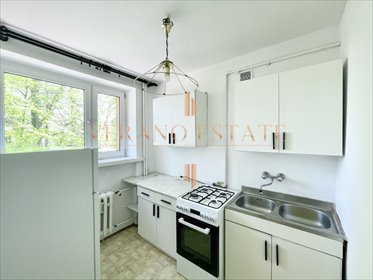 Przestronna kawalerka z widokiem na zieleń, 30 m² mieszkanie Otwock