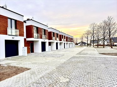 Sprzedam nowoczesny dom 129 m² z garażem i balkonem dom Głogów Małopolski, Wojska Polskiego