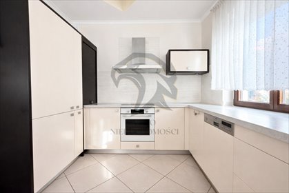 Przestronny dom z 8 pokojami, tarasem i ogrodem dom Łódź, Bałuty, Warszawska