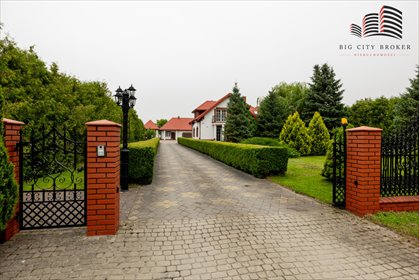 Sprzedam dom 260 m² z sadem i garażem na 6 aut dom Elżbieta