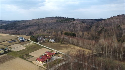 Urokliwy dom z dużą działką 55 arów (65 m²) w Gwoźnicy Górnej dom Gwoźnica Górna
