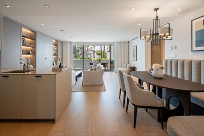 Na sprzedaż luksusowy apartament 156 m² w Marbella z widokiem na ogrody mieszkanie Puente Romano, Puente Romano