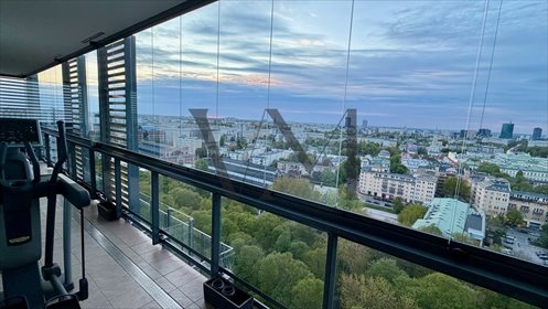Luksusowy apartament 142 m2 z 2 sypialniami, garażem i widokiem mieszkanie Warszawa, Śródmieście, Grzybowska