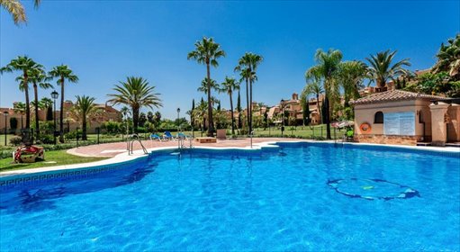 Do sprzedania luksusowy penthouse 298 m² z tarasem i widokami mieszkanie La Cartuja del Golf, La Cartuja del Golf
