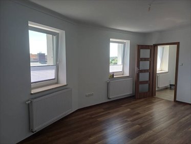 Przestronne 65 m² mieszkanie w centrum Kartuz (cisza i komfort) mieszkanie Kartuzy, Parkowa