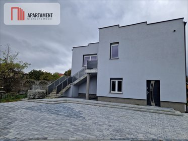 Sprzedam nowoczesny dom z 2 mieszkaniami, ogrzewanie podłogowe dom Żnin