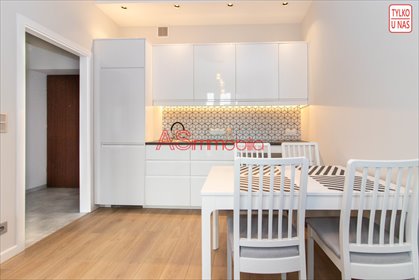 Na wynajem przestronne 2-pokojowe mieszkanie 30,65 m² w Warszawie mieszkanie Warszawa, Wola, Krochmalna