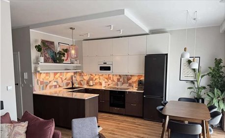 Nowoczesny dom z ogrodem, garażem i fotowoltaiką dom Józefosław