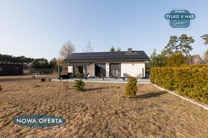 Nowoczesny dom z dużym tarasem i ogrodem, 68,9 m² dom Sokola Góra