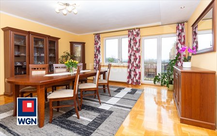 Nietuzinkowy dom dla wielu pokoleń w Paniówkach dom Paniówki, Paniówki, Dworska