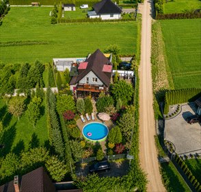 Nowoczesny dom z niezależną częścią usługową. dom Mietków, Klonowa