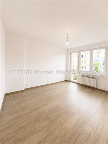 Do sprzedania przestronne 2-pokojowe mieszkanie 44 m² z balkonem i komórką mieszkanie Piotrków Trybunalski