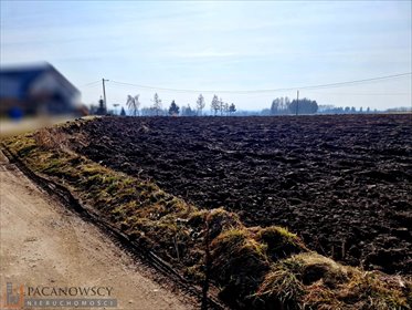 Atrakcyjna działka 919 m² pod zabudowę jednorodzinną działka Dojazdów