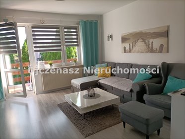 Dwupoziomowy dom bliźniak z niezależnymi wejściami i garażem dom Białe Błota