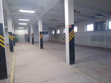 Wynajmę magazyn 1000 m² z biurami, monitoringiem i TIR magazyn Kielce, Czarnów, Kolberga