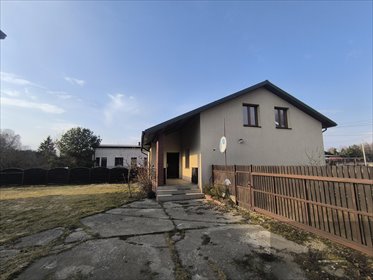 Sprzedam urokliwy dom 156 m² na dużej działce z stawem i garażami dom Korytów
