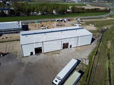 Nowoczesna hala magazynowa 500 m² z dokami i biurem magazyn Dawidy