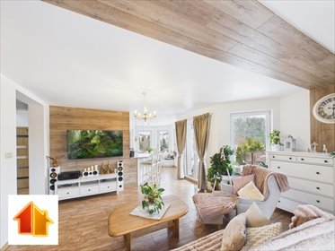 Nowoczesny dom z ogrzewaniem pellet i fotowoltaiką dom Rybnik, Grabownia, Wiktora Poloczka