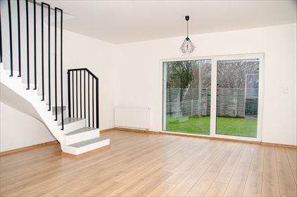 dom na wynajem 81m2 dom Dąbrówka