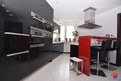 Przestronne 80 m2 z 4 balkonami i panoramicznym widokiem mieszkanie Katowice, Osiedle Tysiąclecia